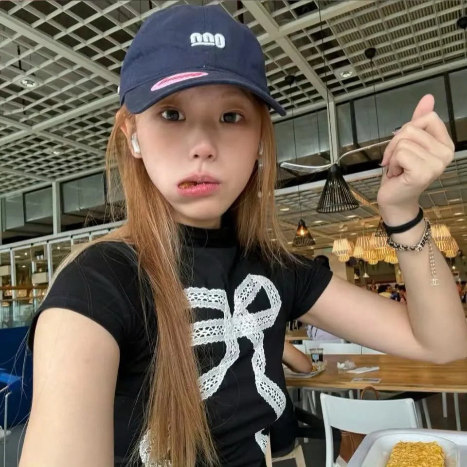 幽异仲夏